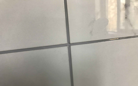 衛(wèi)生間貼瓷磚多久可以美縫